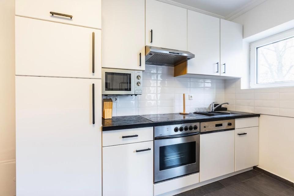 Experience Central Vienna From A Stylish And Modern Apartment Eksteriør bilde